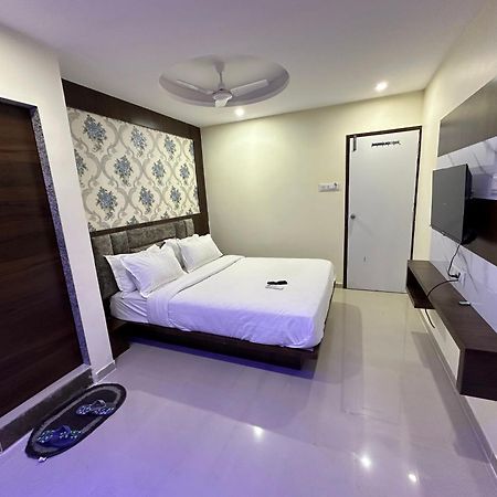 Hotel Golden View Vadodara Exterior photo